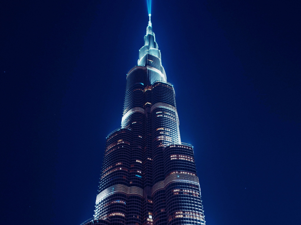 1750319449947_noche_dxb_1.png